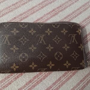 Louis Vuitton Monogram Wallet
